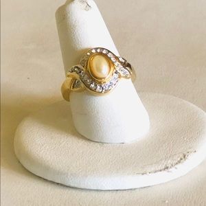 Vintage Gold Nolan Miller Pearl Rhinestone Ring